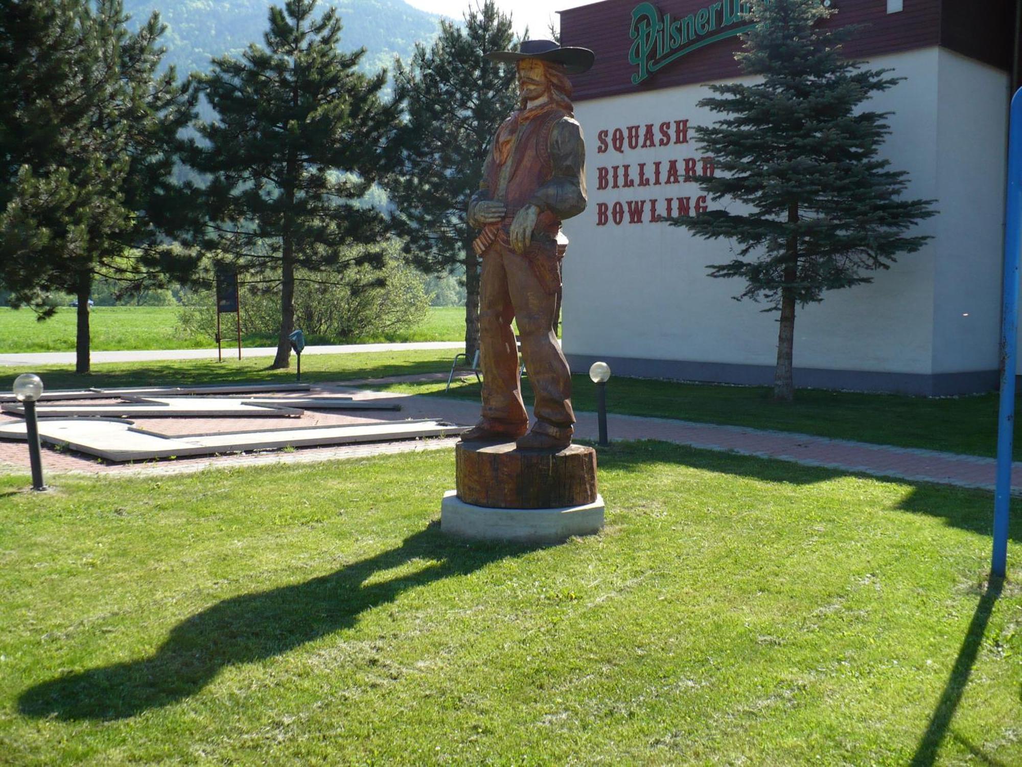 Motel Ranc Ruzomberok Bagian luar foto