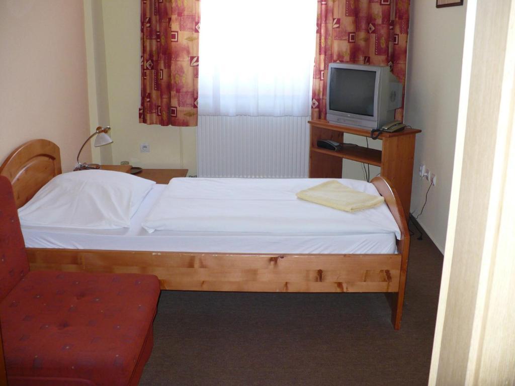 Motel Ranc Ruzomberok Ruang foto